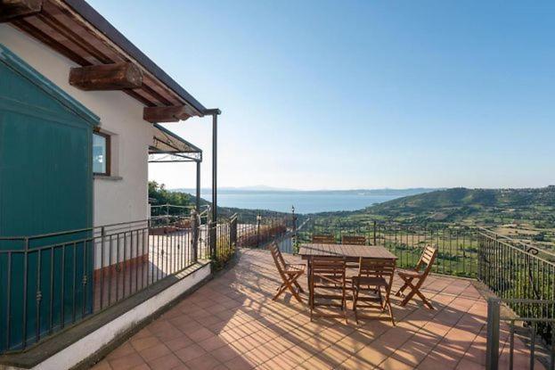 Casa Vacanze Montedoro Montefiascone Buitenkant foto