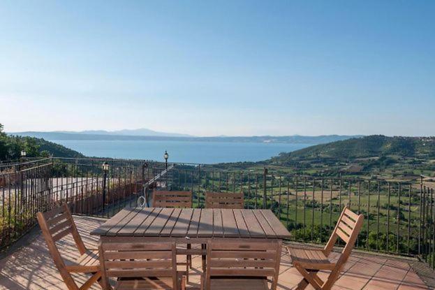 Casa Vacanze Montedoro Montefiascone Buitenkant foto
